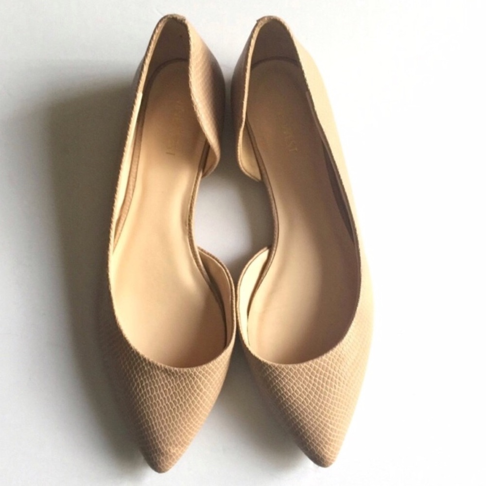 Nine West D’Orsay Style Nude Snakeskin flats